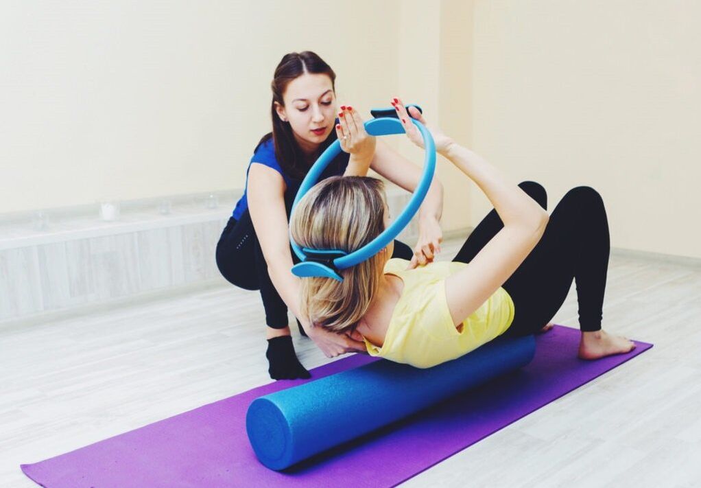 Pilates na osteochondrózu krčnej chrbtice je najlepšou liečebnou metódou na ceste k rýchlemu uzdraveniu